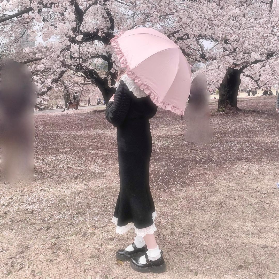 みんなの日傘コーデ（たっぷりフリル2段折りたたみ傘）@babypink__hn様の投稿画像